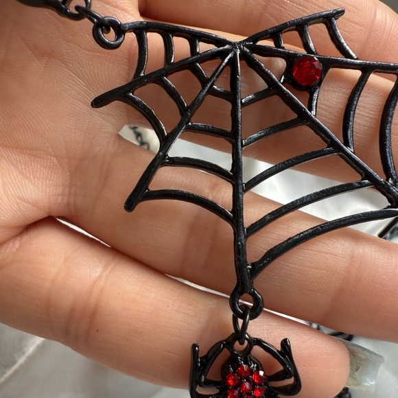 Halloween gothic party Black Spider Web Necklace with Red Accents - Picture 5 of 11